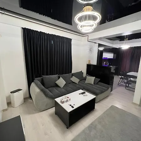 Razvan Residence 아파트